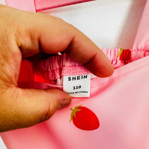 ๐๐๐Bundle of girlโs 3 dresses size 4, used in perfect condition - Picture 15 of 17